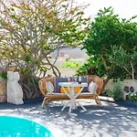 Holiday home Theros Houses Santorini