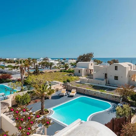 Theros Santorini בית נופש *