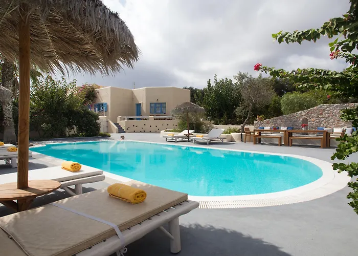 Theros Santorini בית נופש