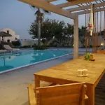Semesterbostad Theros Santorini