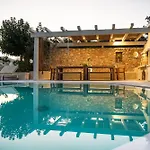 Theros Santorini Nyaraló Kamári