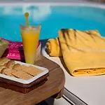 Theros Santorini