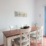Theros Santorini Kamári