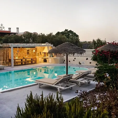 Nyaraló Theros Santorini Kamári