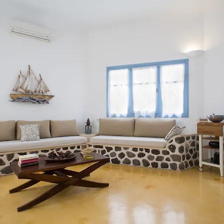 Theros Santorini Ferienhaus *
