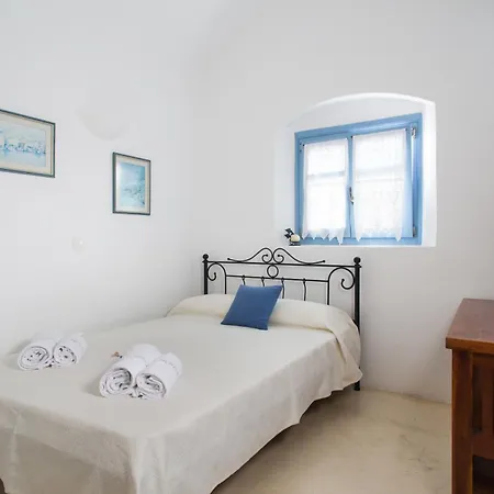 Theros Houses Santorini Kamari (Santorini)