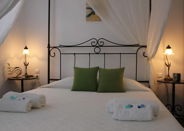 Theros Houses Santorini Holiday home Kamari (Santorini)