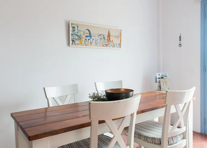 Theros Houses Santorini Kamari (Santorini)