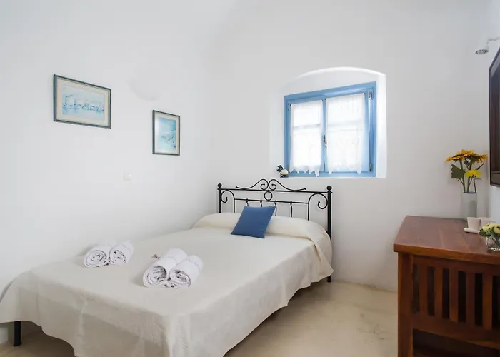 Theros Houses Santorini Kamari (Santorini)