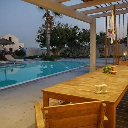 Дом отдыха Theros Santorini
