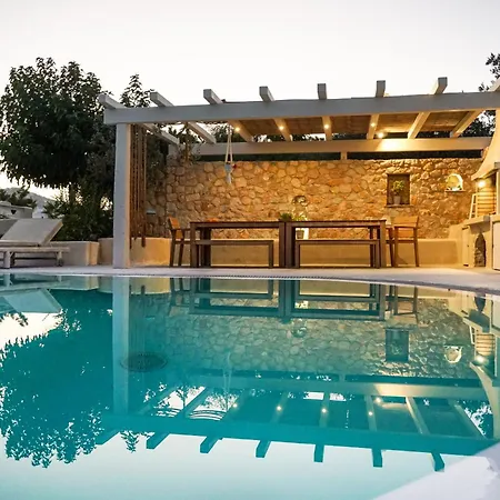 Theros Houses Santorini Holiday home Kamari (Santorini)