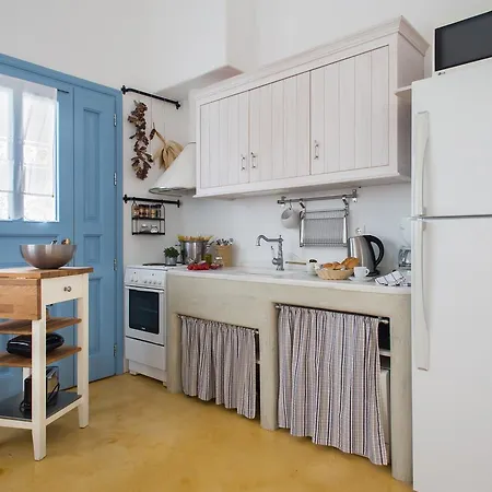 Theros Houses Santorini Holiday home