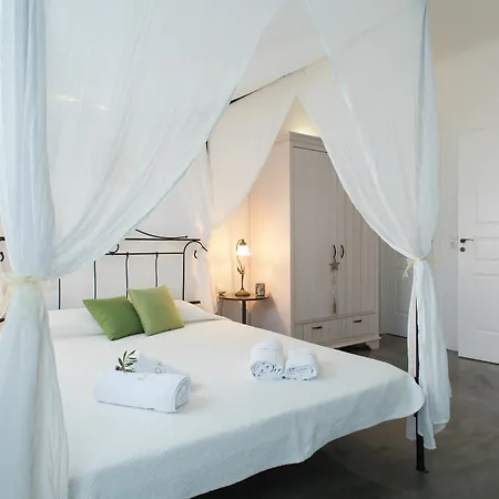 Theros Houses Santorini Kamari (Santorini)